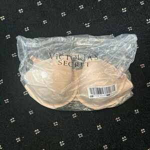 Victoria's Secret Beige Bra